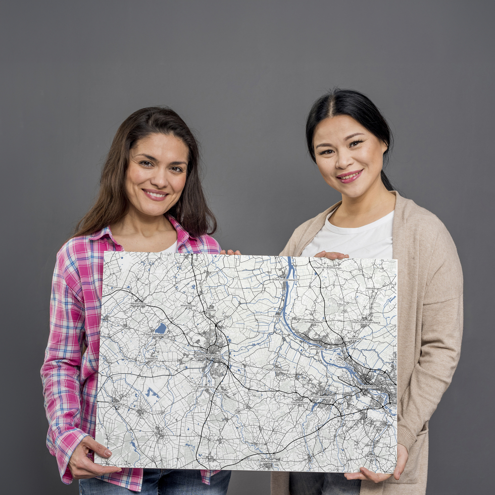 Grande mappa personalizzata senza cornice con fiumi blu su sfondo grigio, regalo per chi ama viaggiare