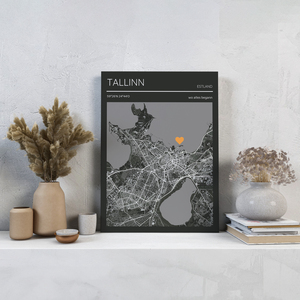 Celebra il vostro momento speciale con mappa di Tallinn in stile rivista!